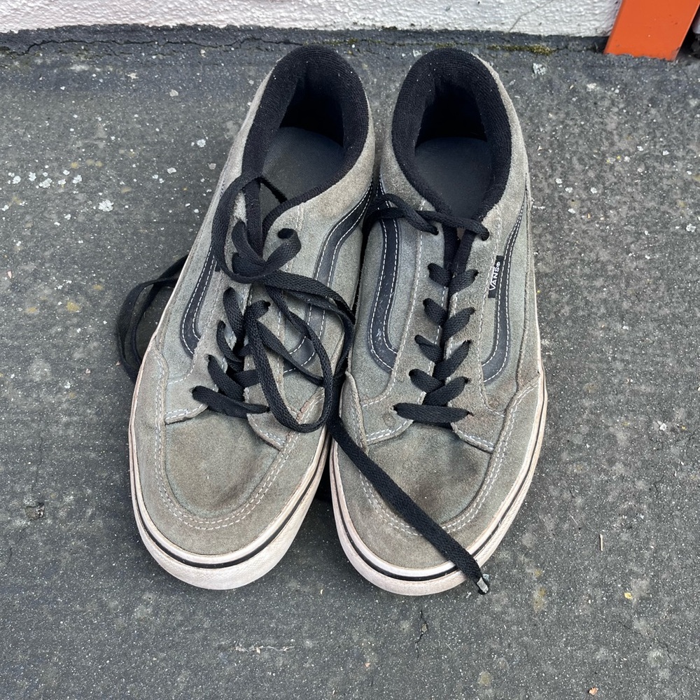 Men’s vans 9
